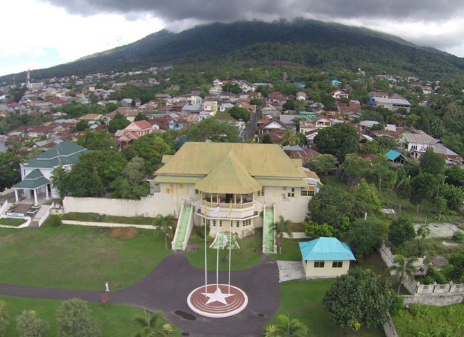 Keraton Kesultanan Ternate Situs Bersejarah di Ternate